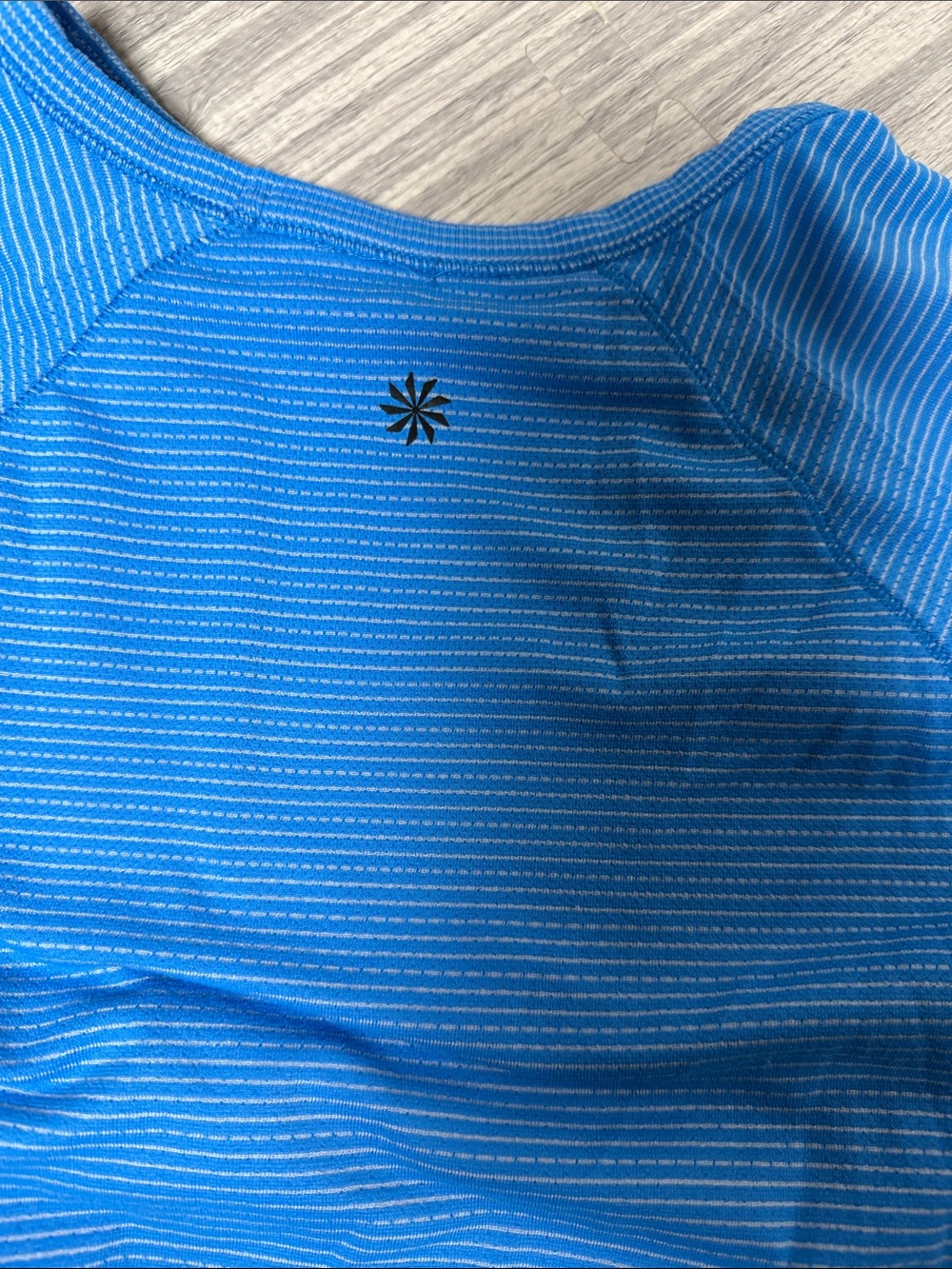Athleta Girls Top. Size Large